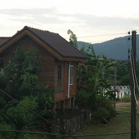 Baan Pak Phutawan Resort Ban Takat Ngao Exterior foto