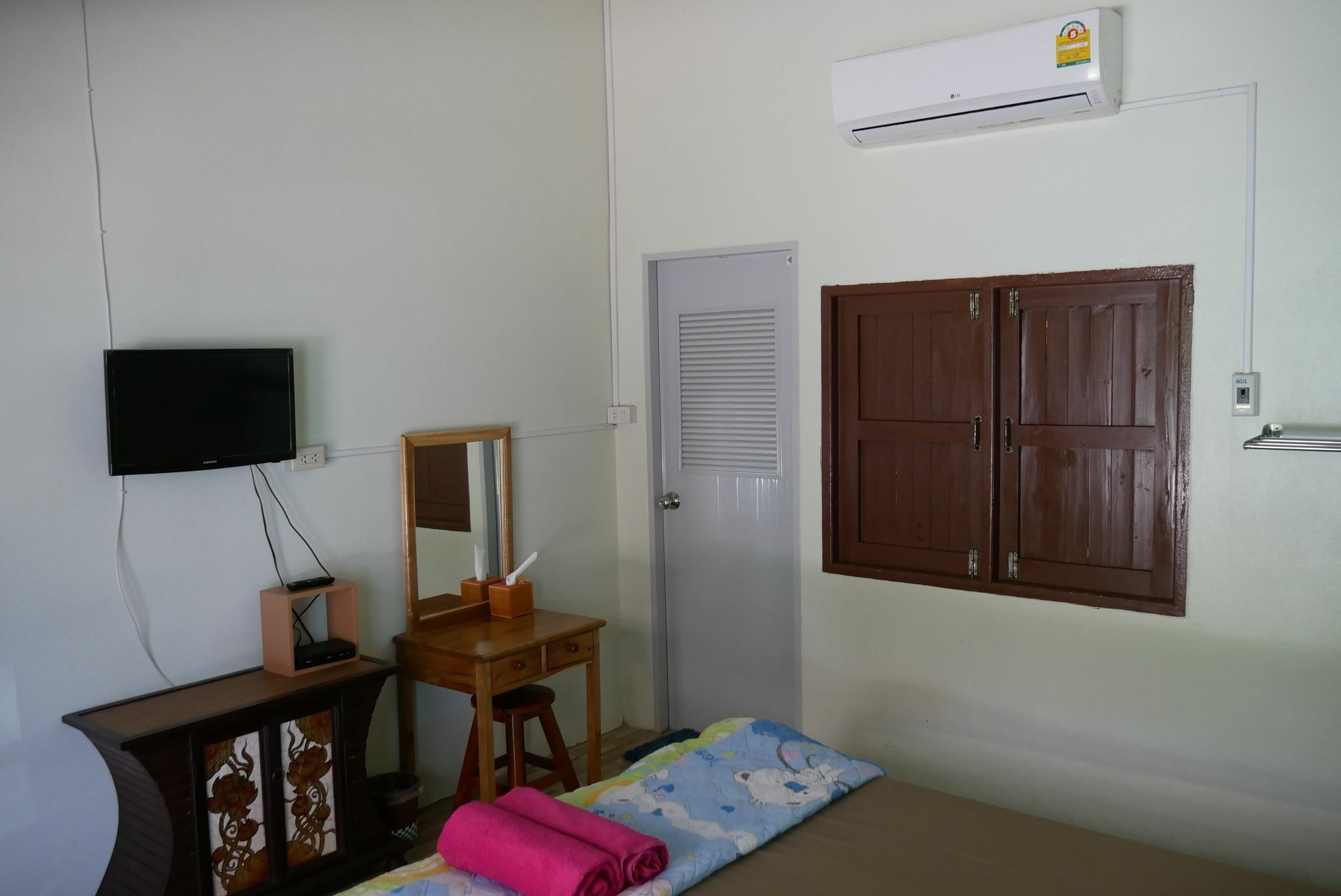 Baan Pak Phutawan Resort Ban Takat Ngao Exterior foto